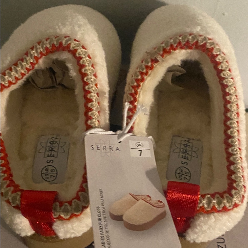 Clogs - Picture 10 of 11